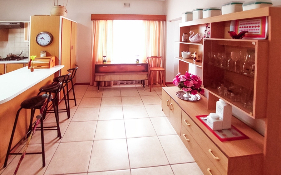 4 Bedroom Property for Sale in Port Nolloth Northern Cape